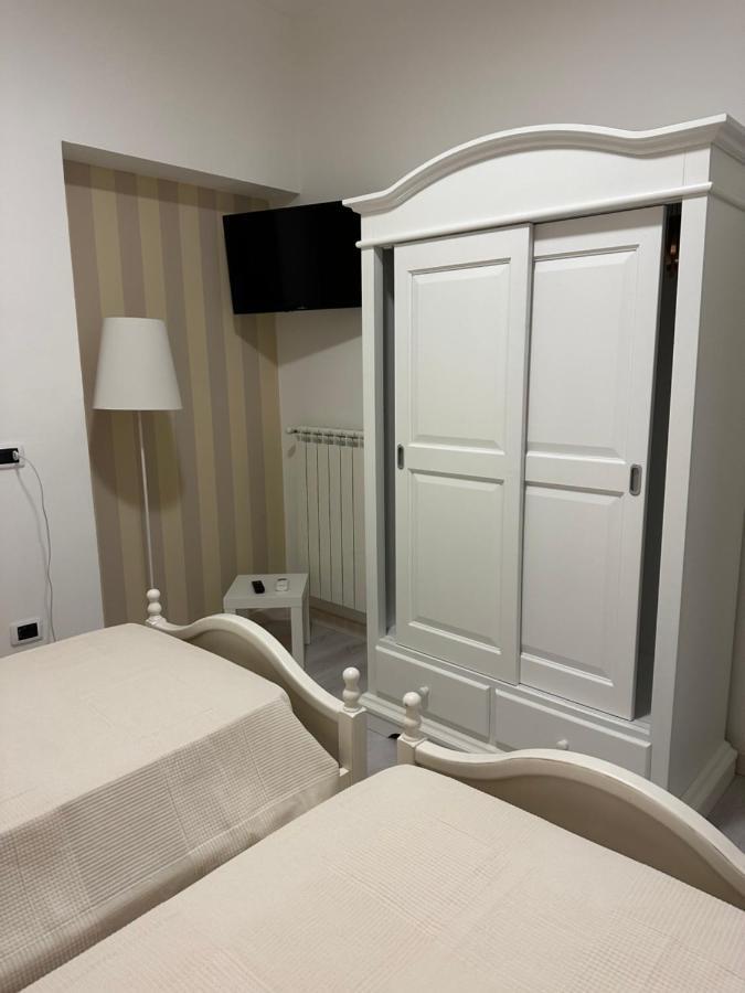 B&B By Family L&G Вібо-Валентія-Маріна Екстер'єр фото