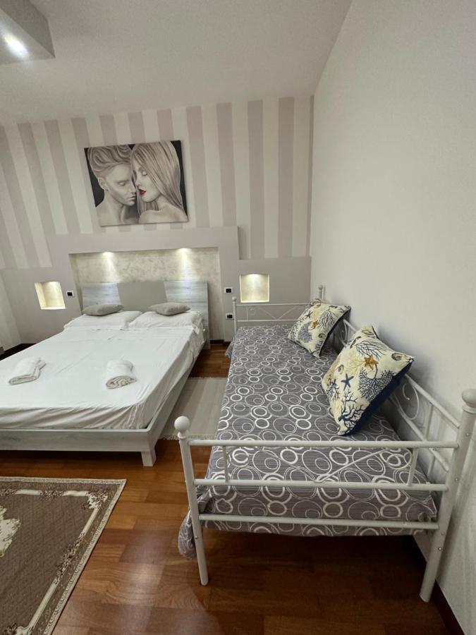 B&B By Family L&G Вібо-Валентія-Маріна Екстер'єр фото